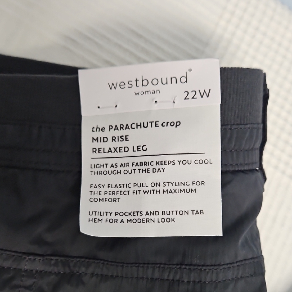 Westbound Parachute Crop Mid Rise Relaxed Leg Pants: Color- Black: Size-‎ 22W
